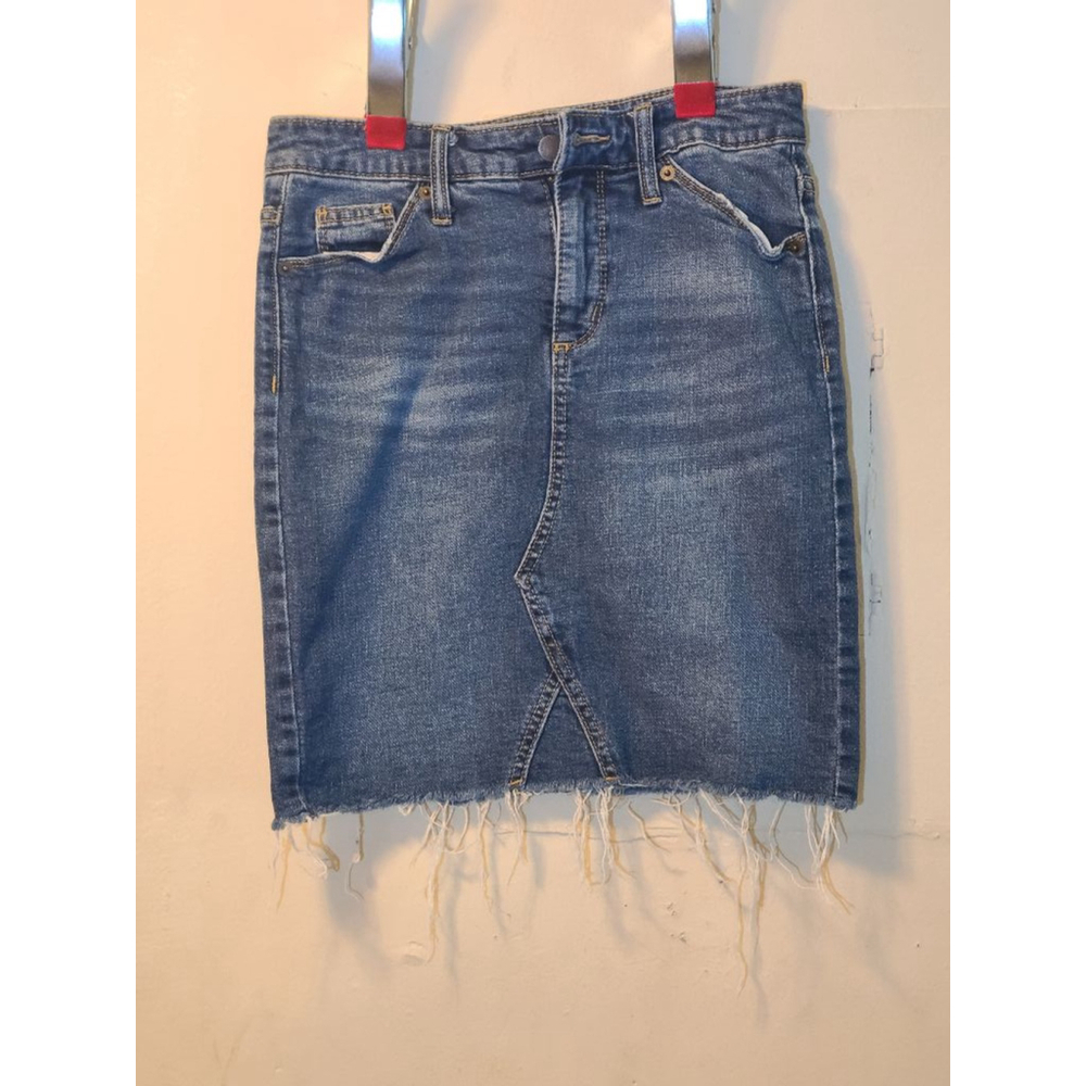 Women's Universal Thread Denim Skirt Size 2/26 Blue